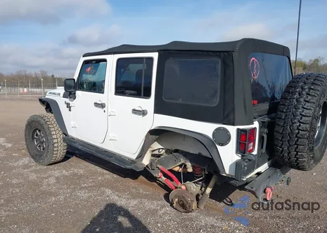 2016 Jeep Wrangler Unlimited Black Bear z USA, uszkodzony, nr VIN 1C4BJWDGXGL185912